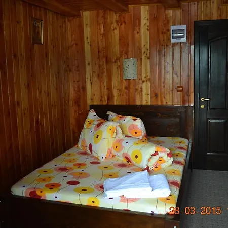 Cabana Nuta Guest house 3*